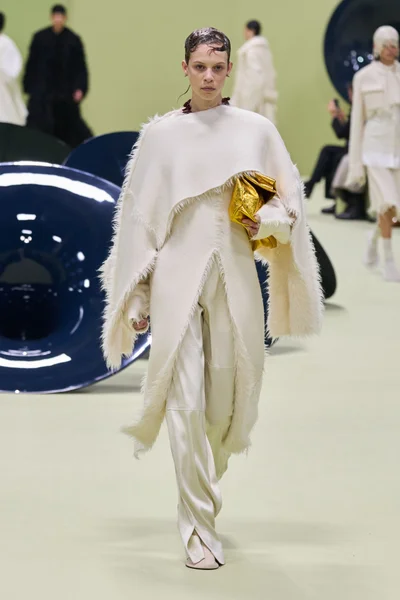 Look 39
